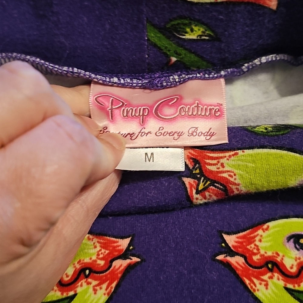 M Deadly Dames Flytrap Pencil Skirt - Picture 2 of 2